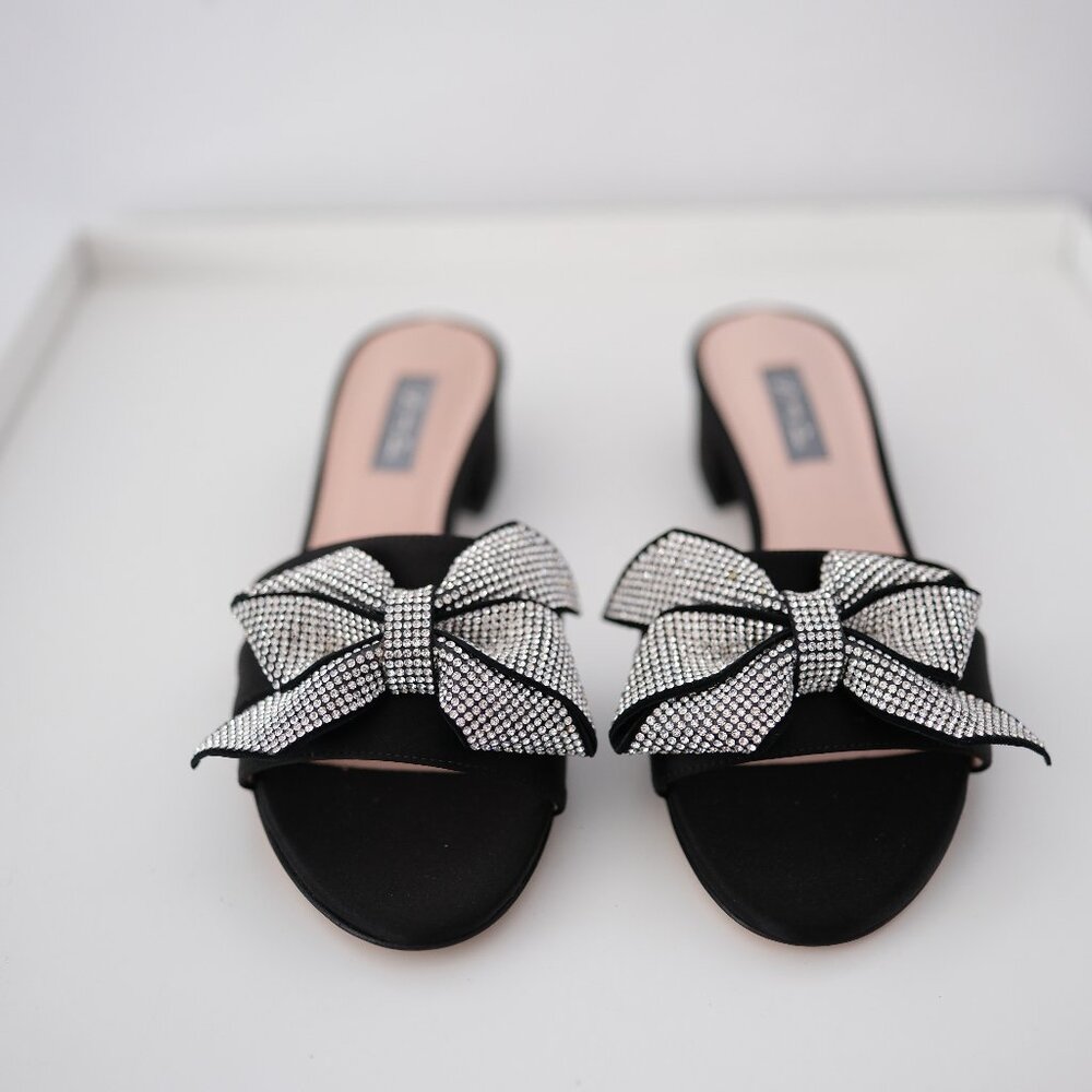 SJP BY SARAH JESSICA PARKER SAMPLE SIZE 37
